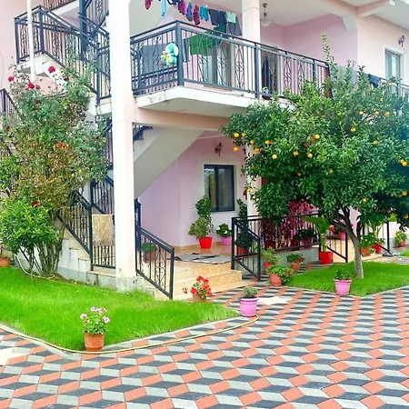 Deda Apartament *