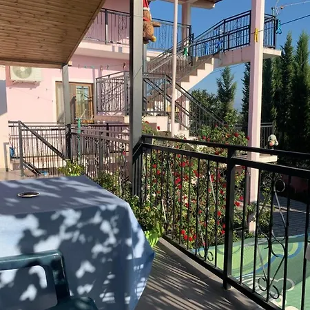 Deda Apartment *